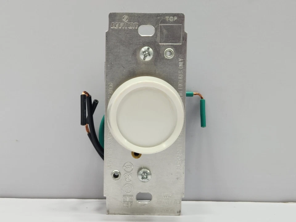 LEVITON 6602 DIMMER SWITCH - Image 4 of 4
