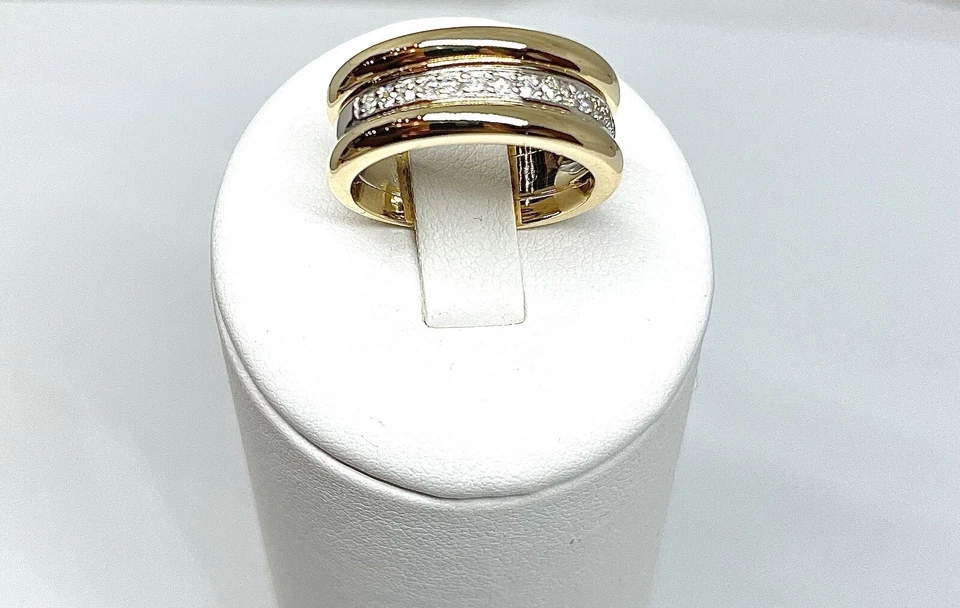 Alliance bicolore en or 18 carats et diamants , taille 56 ajustable gratuitement - Photo 4/4