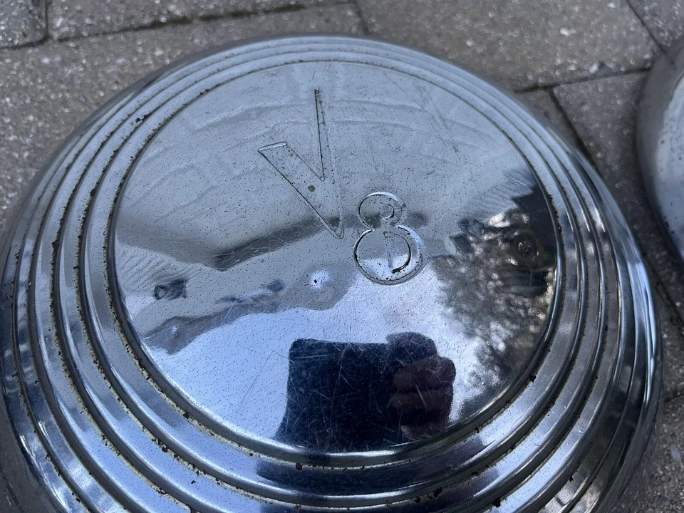 Tapacubos Ford Deluxe 1939 - 2 - cromados Foto 3 de 4