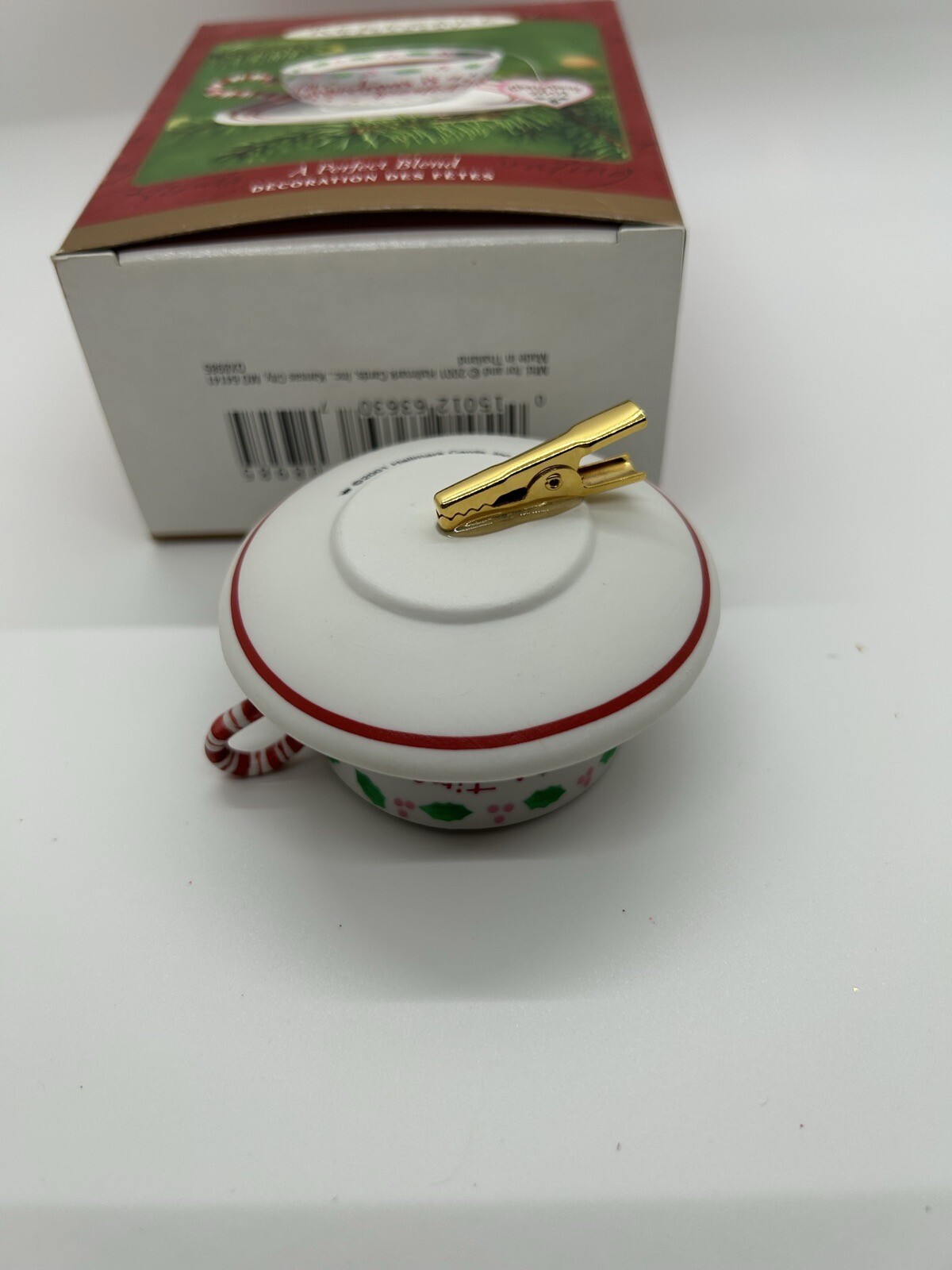 Hallmark Keepsake Christmas Ornament A Perfect Blend Coffee Cup 2001