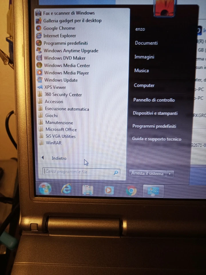 Notebook Fujitsu Esprimo Mobile V5535 - Windows 7  - Office 2007 - Imagen 3 de 4