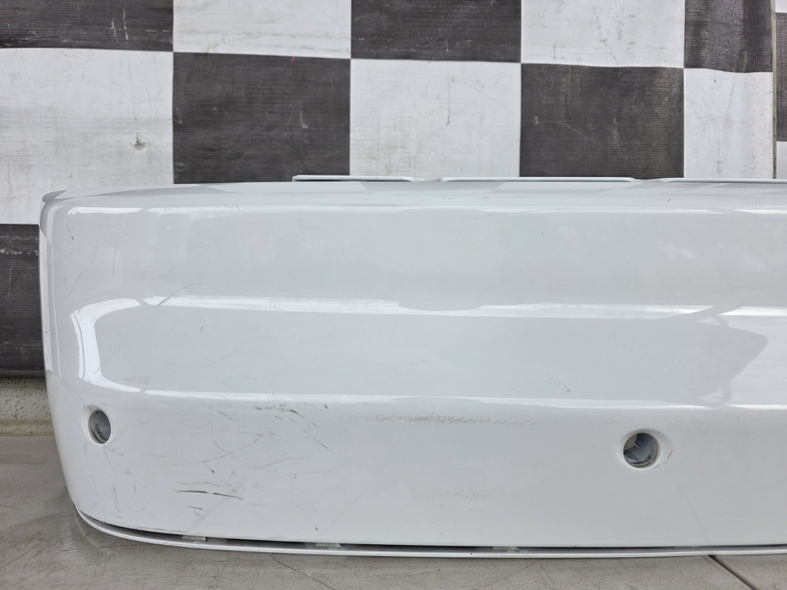 2003 - 2017 Rolls Royce Phantom VII Rear Bumper Used Oem 51127040021