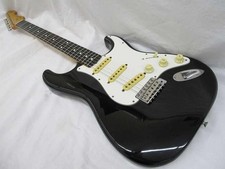 FENDER JAPAN ST62-55 tipo Stratocaster