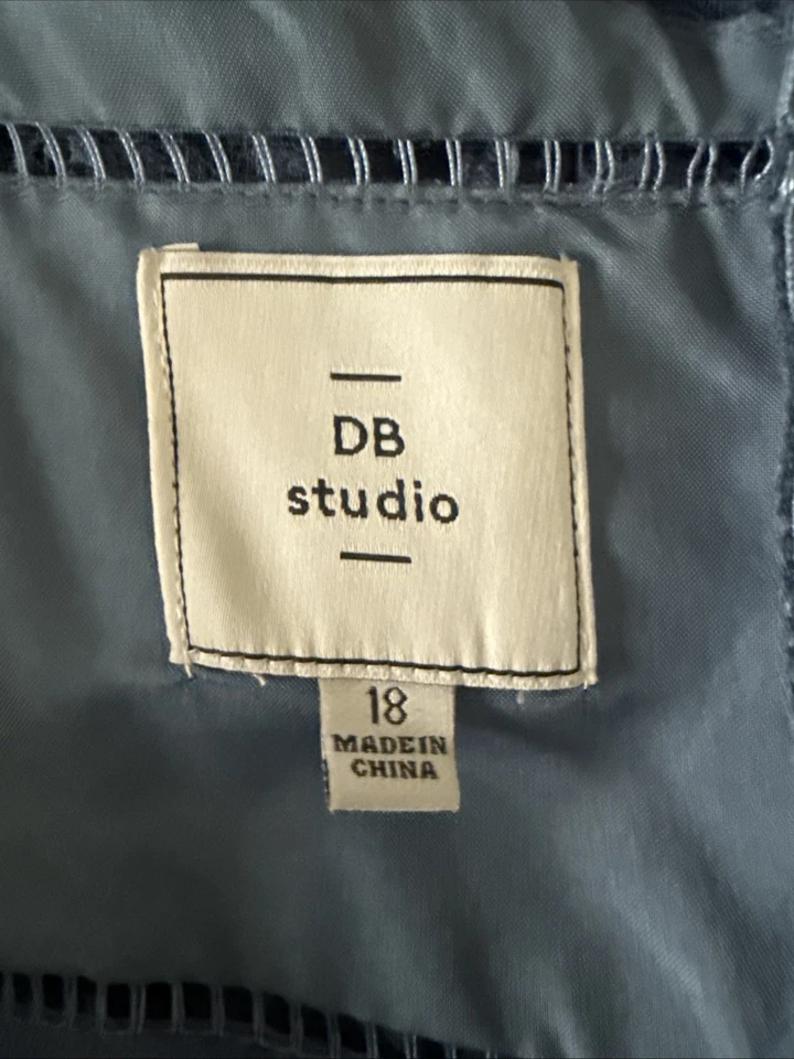 Vestido de dama de honor David talla 18  Foto 4 de 4