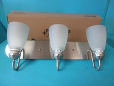 NEW PROGRESS LIGHTING P2708-09 BRUSHED NICKEL 24" WIDTH 3 LIGHT BATH VANITY