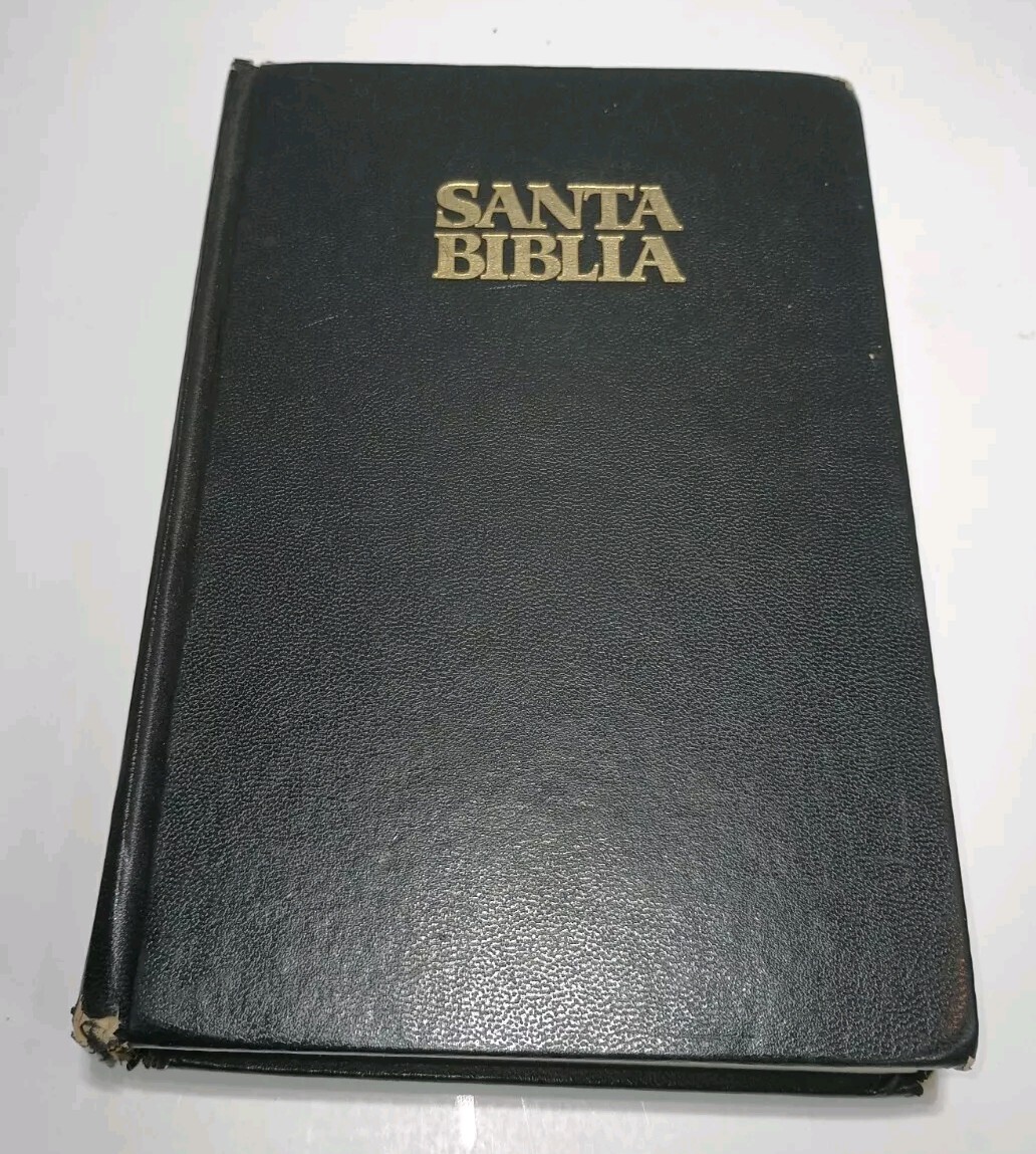 Santa Biblia Tamaño Mediano Económico Tapa Dura Usada en Buen Estado - Unilit 490161