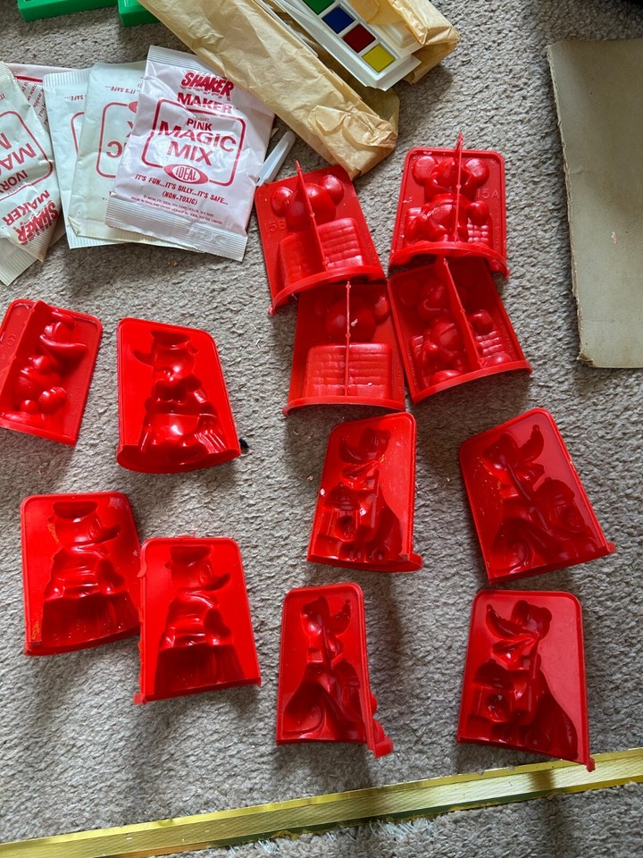 Disney character set Shaker Maker vintage ideal 1972 eBay
