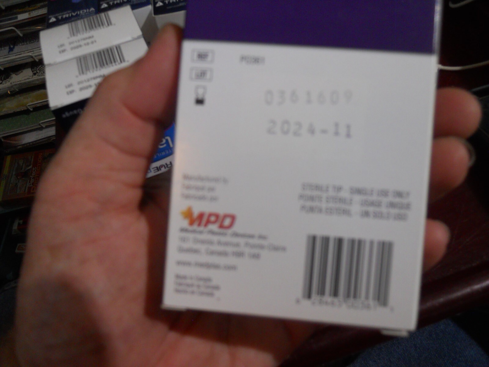 TRUEplus Universal Twist Top 30 Gauge 100 Sterile Lancets 10 Box 100