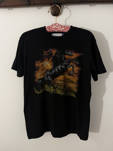 Sub_Urban Riot VTG T Shirt Charlie Kelly Day Horse Sunset Stallion Always Sunny