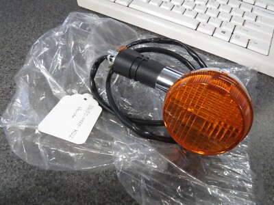NOS Yamaha Left Rear Turn Signal Assy NV400 98-03 VT600 VT750 33650-MZ8-K02
