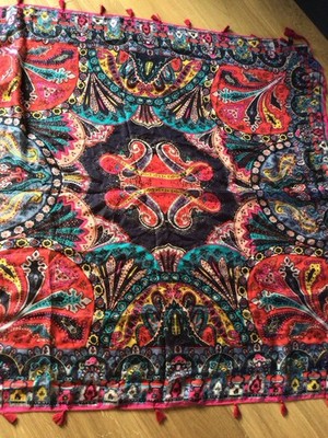 Wunderschöner großer Seidentuch satte Schmuckfarben 42  x 42  Made in India unbenutzt