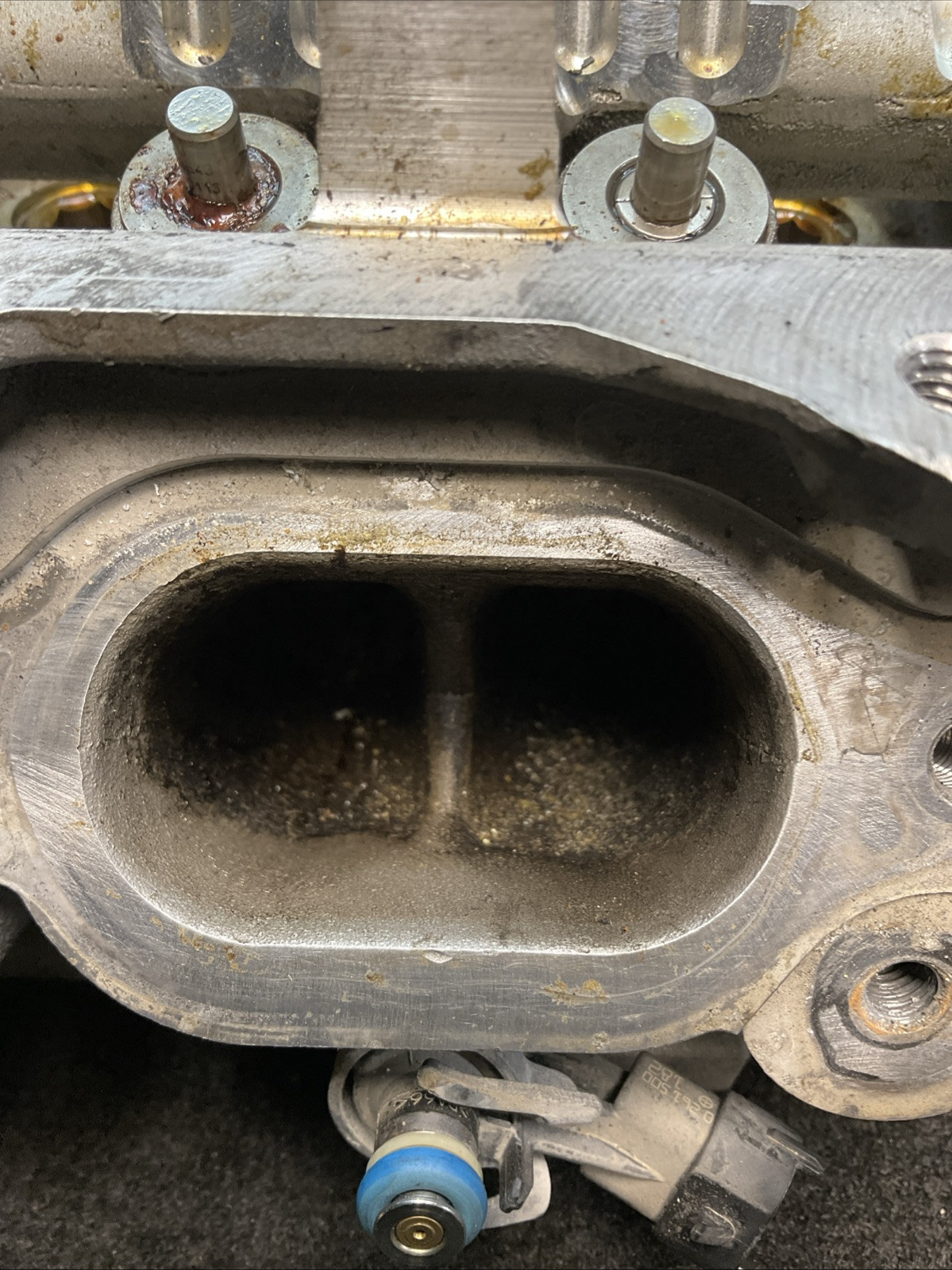 14-20 Maserati Quattroporte Engine RIGHT Cylinder Head 2282006 OEM 26K Miles