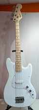 Squier By Fender Bronco Bass Guitar - Arctic White
