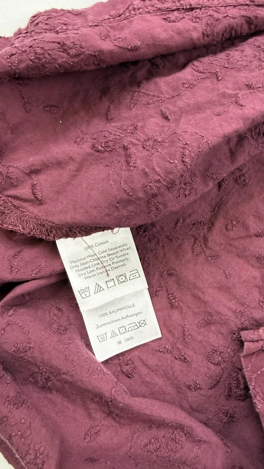 Blusa Eddie Bauer Mujer Mediana Borgoña Bordada Floral Manga 3/4 Henley Foto 3 de 4