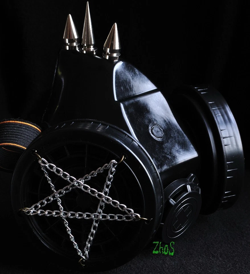 Schwarze Cyber Maske Cyber Goth Atemschutz Gasmaske 3 Spikes Pentagramm Gothic Kette - Bild 1 von 4