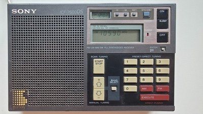 Sony ICF-7600DS Vintage Weltempfänger + ICF-SW800 OVP