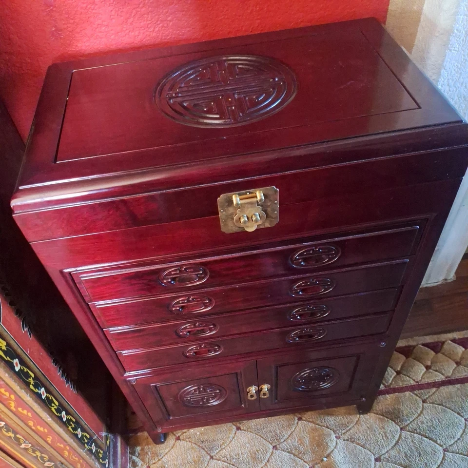 Cofre de cubiertos oriental de madera vintage - Armario de pie  Foto 2 de 4