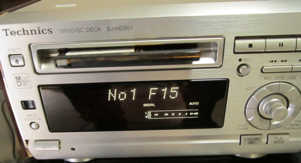 TECHNICS SJ-HD501 MINIDISC DECK mit Fernbedienung DEFEKT Fehlercode F15 - Bild 3 von 4