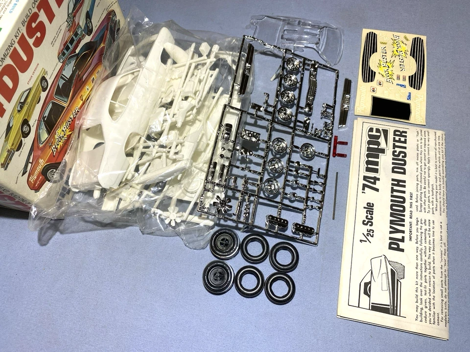MPC ANNUAL 1974 PLYMOUTH DUSTER KIT#1-7426 AMT RARE NOS S/I COMPLETE MODEL KIT!! - Image 3 of 4