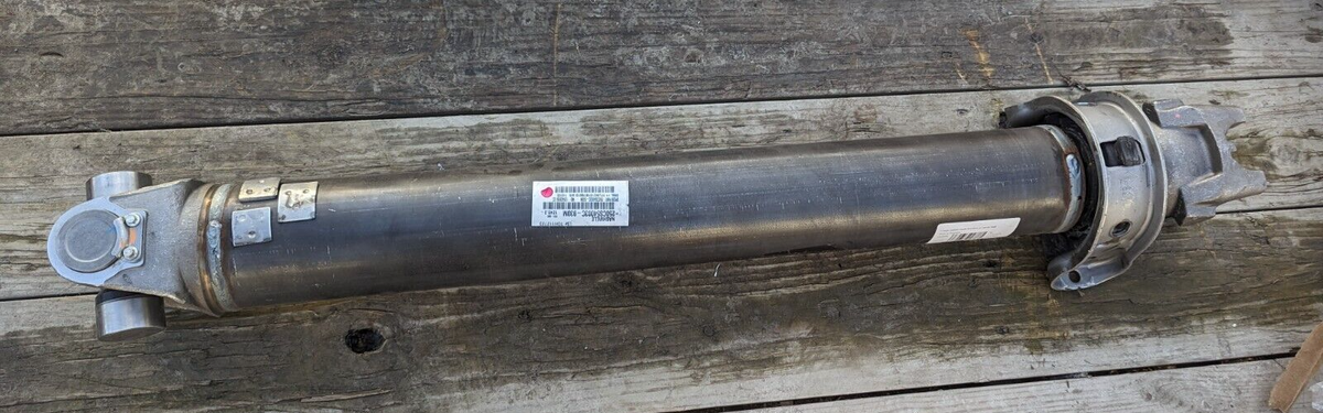 New OEM Dana Spicer Coupling Drive Shaft P/N: 250Cs54003C-950M (SB