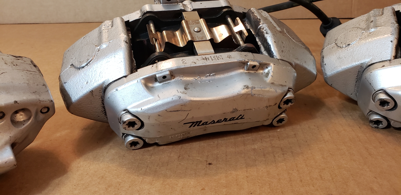 2006-2008 Maserati Quattroporte Brake Calipers Set Brembo Silver OEM