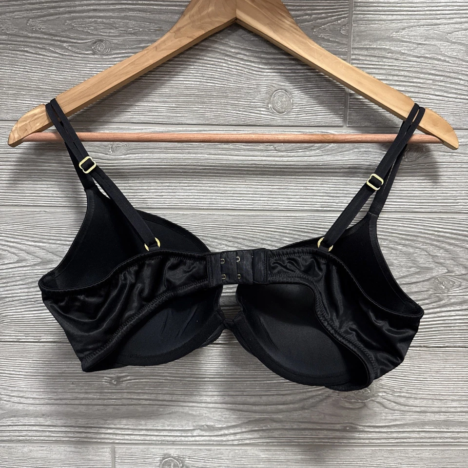 Sutiã Victoria's Secret 38C preto muito sexy push up com fio dourado hardware - Imagem 2 de 4