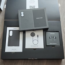 Samsung Galaxy Z Fold8 256 Go pliable gris avec boîte et accessoires Supp