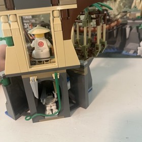 LEGO Ninjago Movie 70608 - Master Falls - 100% Complete W/Minifigures & Box
