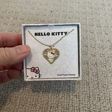 NIB Hello Kitty Gold Plates Heart Necklace
