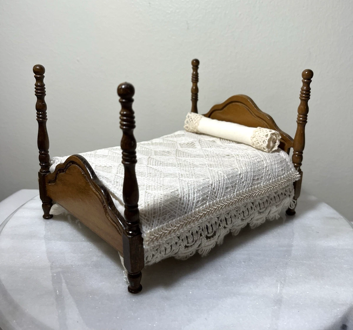 1:12 Scale Vintage Dollhouse Beds for Bedroom for sale | eBay