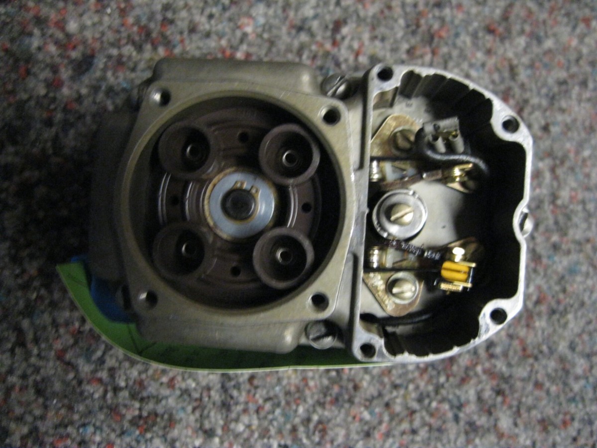 Bendix Magneto S4LN-200 P/N 10-163005- no gear green tagged 1999