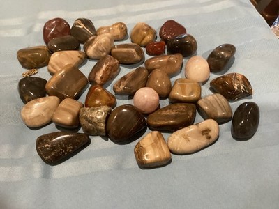34 Beautiful Polished Stones