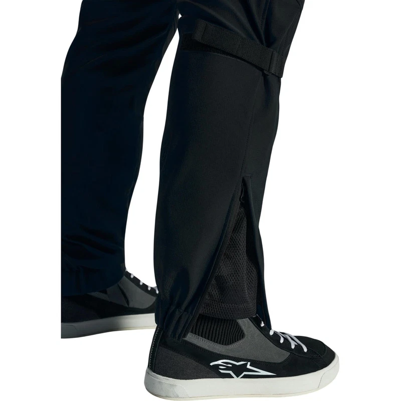 Black, photo 11 of 12