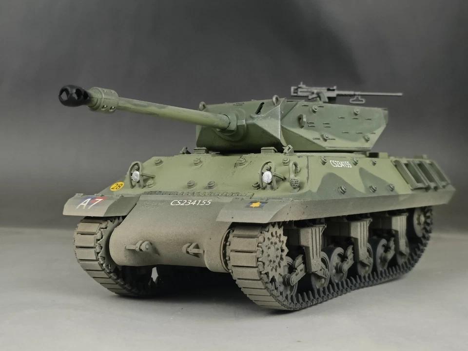 1/35 Built WWII M10 IIC Achilles Tank Destroyer '2nd Canadian Armoured Brigade' - Image 2 of 4