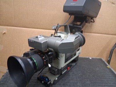 Sony DXC-M3 Saticon 3 Tubes Video Camera 1700 hr power on | eBay