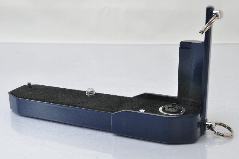 新品級 Voigtlander TRIGGER WINDER ブラック MINT+++]Voigtlander Trigger Winder - Navy Blue for Bessa T R2 R2A