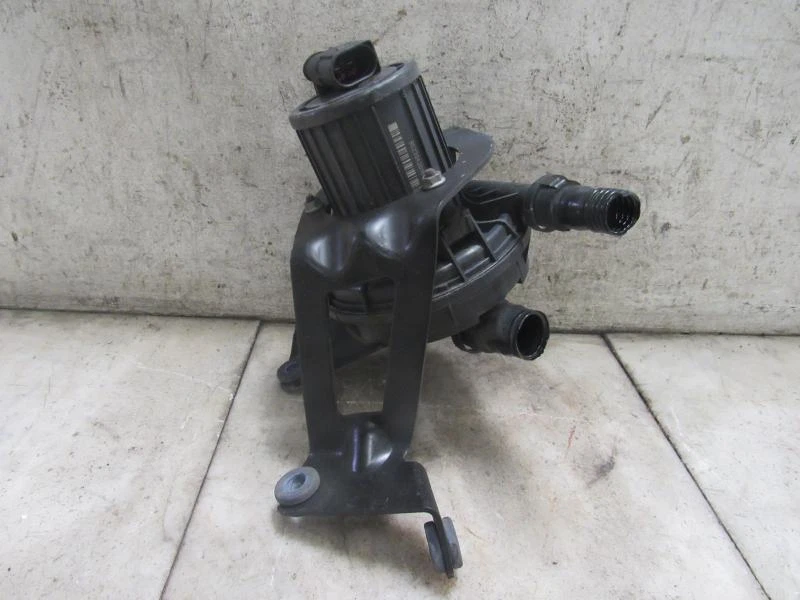 04 05 06 07 08 09 Bomba de aire VW TOUAREG Foto 2 de 4