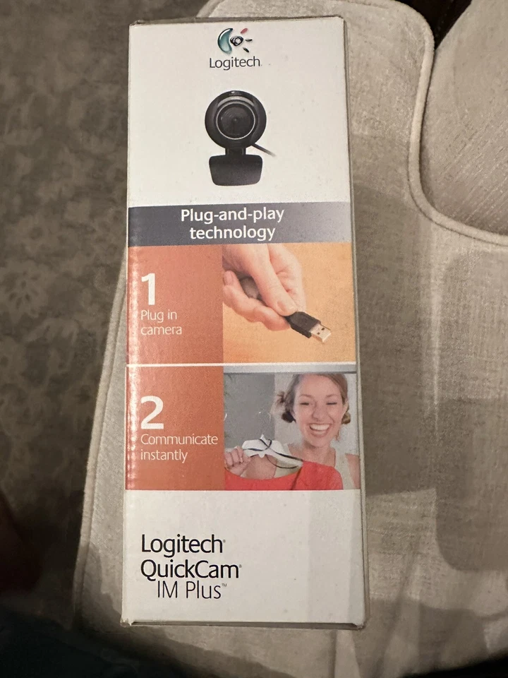 LOGITECH Quick Cam IM PLUS WEBCAM with headset - Image 3 of 3