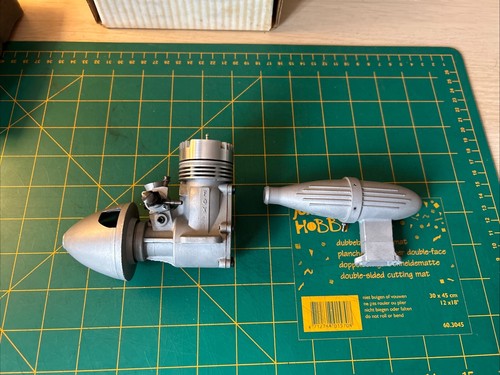 Fox Delux 40 BBRC Motor mit Schalldämpfer - Bild 4 von 15