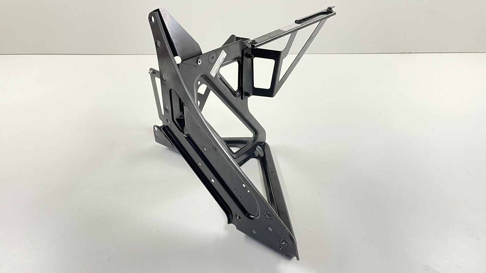15-17 MCLAREN 650S LEFT REAR INNER QUARTER PANEL SUPPORT MOUNT BRACKET OEM