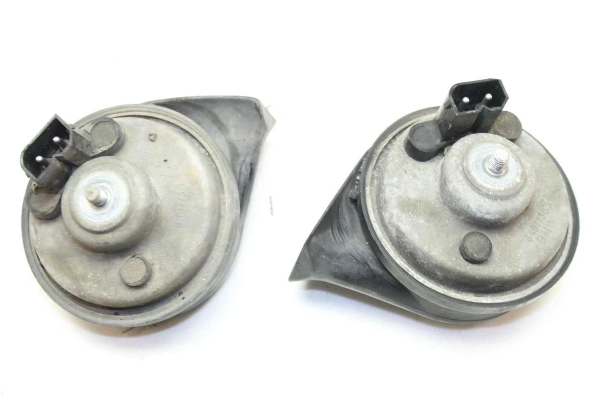 PAIR OEM BMW Z3 96-02 High Low Pitch Tone Note Horn 61338407730 