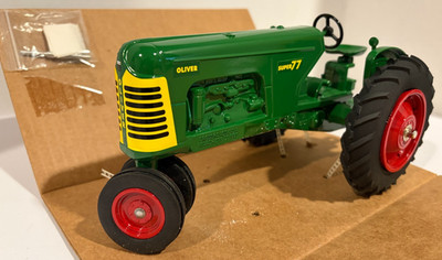 Oliver Super 77 Tractor 1/16 Scale SpecCast  Diecast Crossroads USA 1992