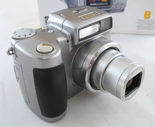 Kodak EasyShare Z700 Compact Digital Camera 4MP CCD Working but needs cleaning?
