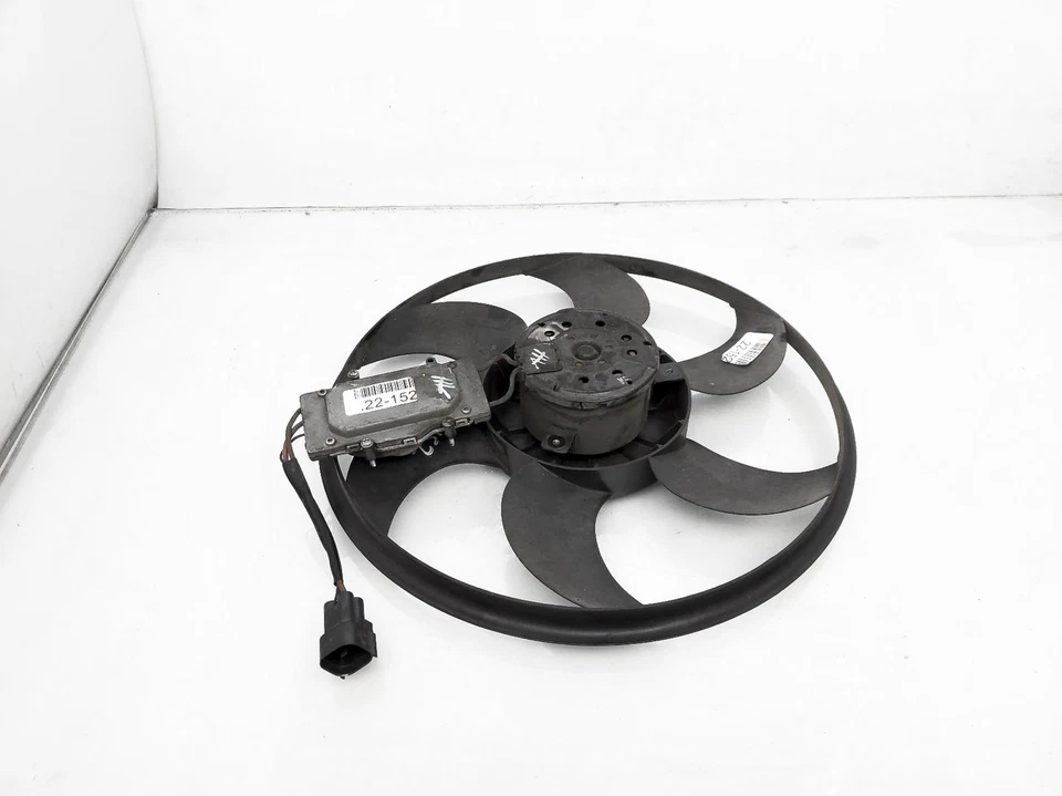 1999-2000 Bmw 328Ci Radiator Fan W/ Motor (No Shroud) - Condenser Front - Image 2 of 4