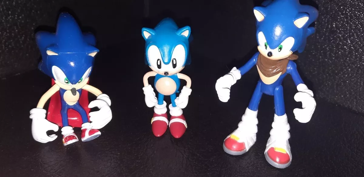 Sonic Shadow 3 Action Figure with Gun : : Toys