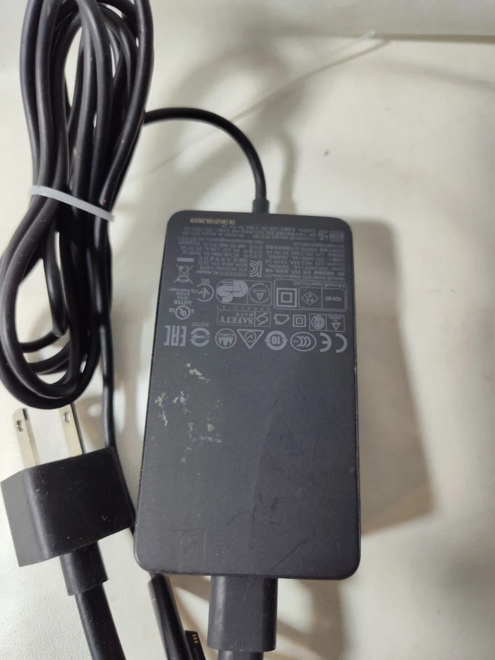 Genuine Microsoft 1625 Surface Pro 3/4 Wall Charger AC Adapter with Power Cord - Image 3 of 4