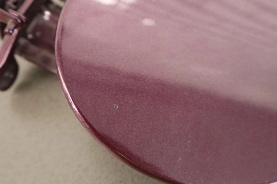 Puerta de llenado del tanque de combustible Plymouth Chrysler Prowler 1997-2002 con bisagra Foto 4 de 4