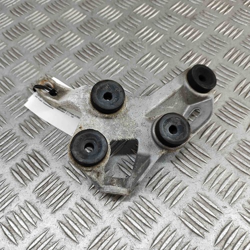 Mercedes-Benz C Coupé C205 ABS-Pumpenhalter A2054312240 2.1 Diesel 150 kW 2017