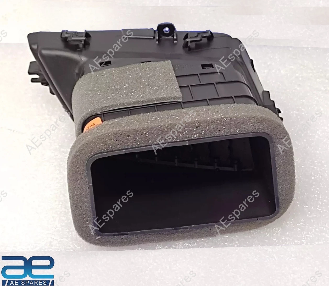 Center Duct Air Vent Assembly LH For Hyundai Creta 2018-2020 97410A0900PGB view 2