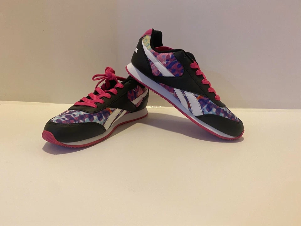 Zapatillas Mujer Talla 7 Reebok Rosa Púrpura y Negro Clásicas Bandera Real Parte Superior Baja Foto 2 de 4